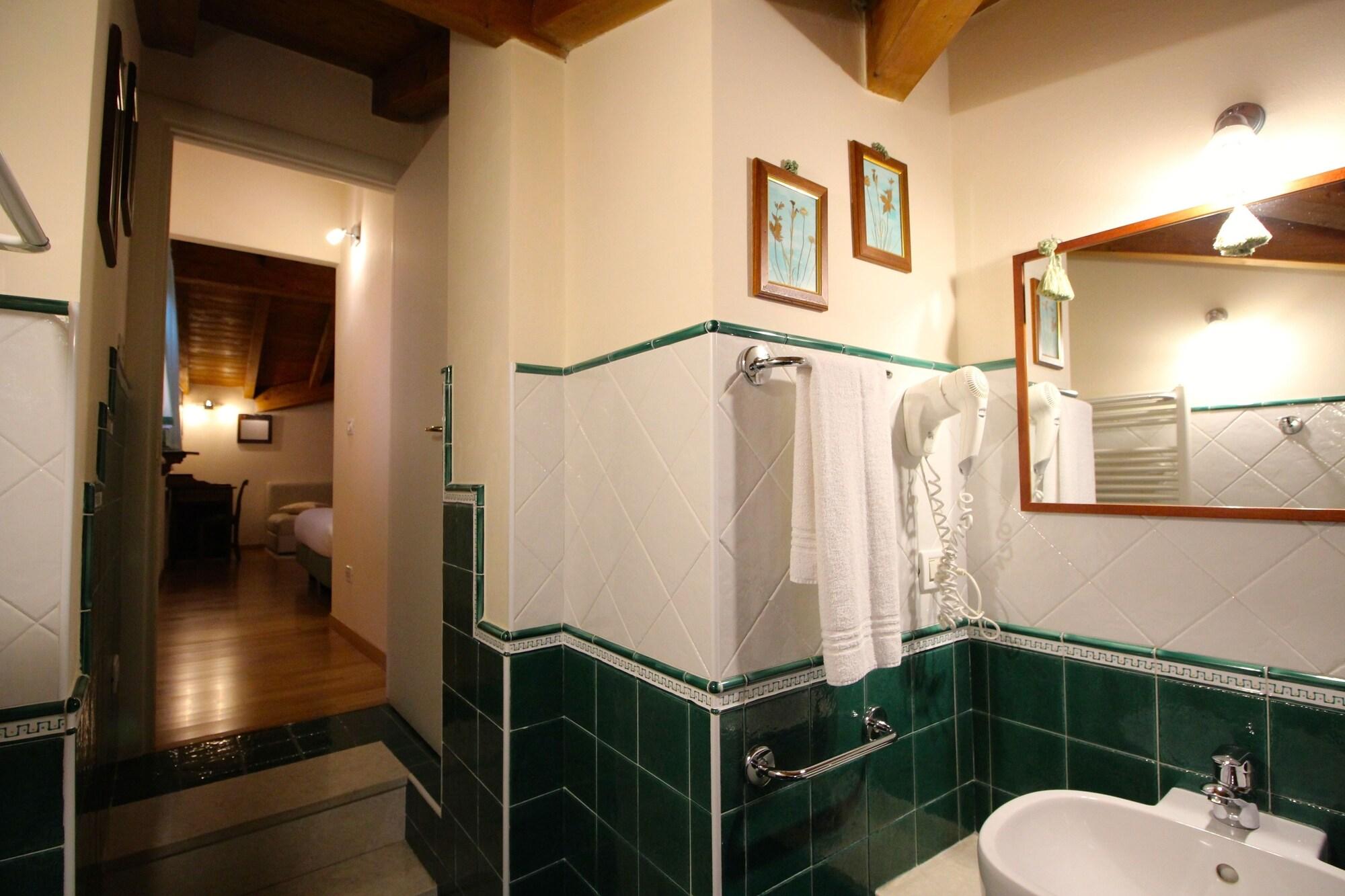 Casa Miramonte Hotel โบโลญญา ภายนอก รูปภาพ