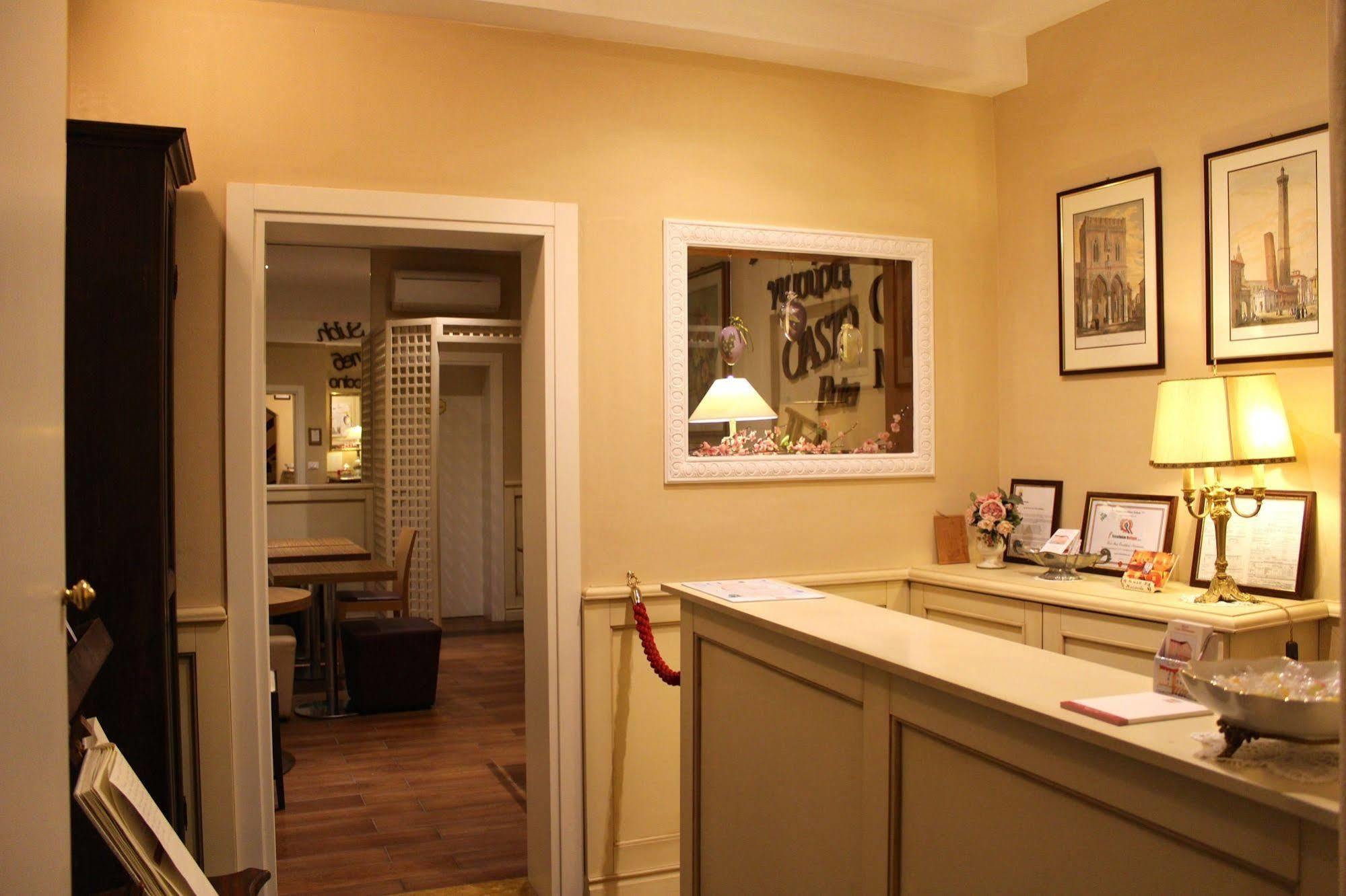 Casa Miramonte Hotel โบโลญญา ภายนอก รูปภาพ