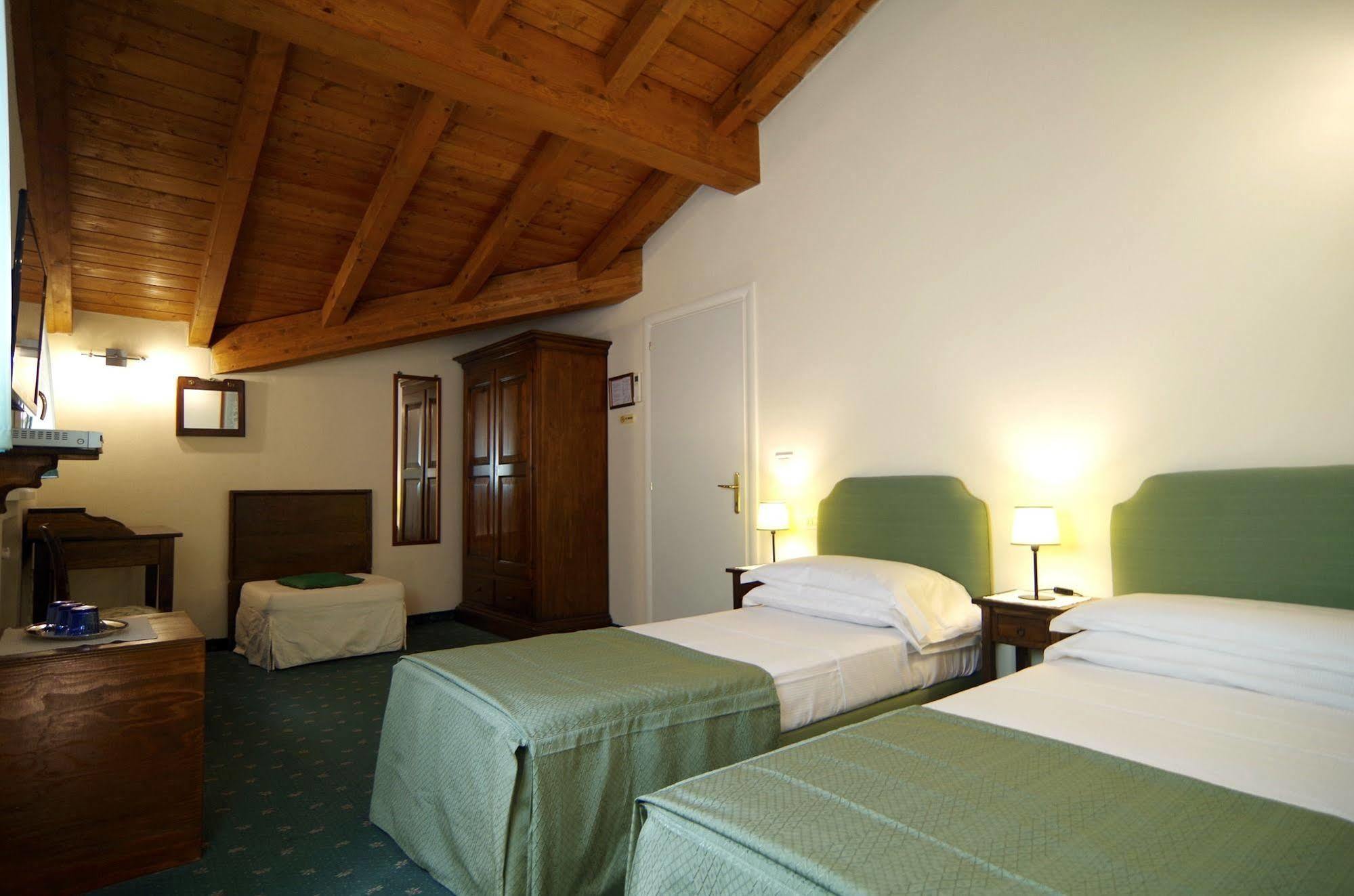 Casa Miramonte Hotel โบโลญญา ภายนอก รูปภาพ