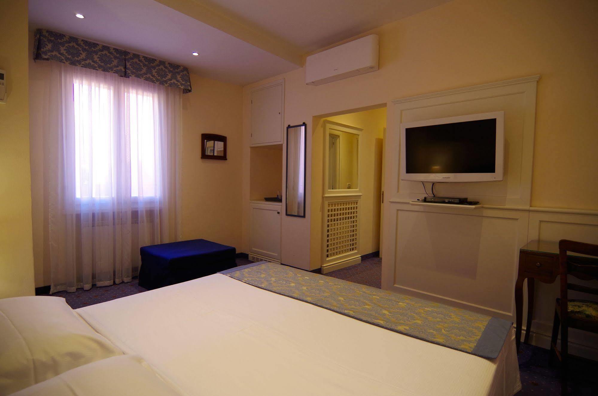 Casa Miramonte Hotel โบโลญญา ภายนอก รูปภาพ